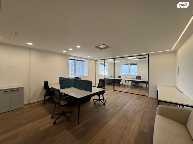 משרדים, דרך זאב ז'בוטינסקי, בורסה, רמת גן