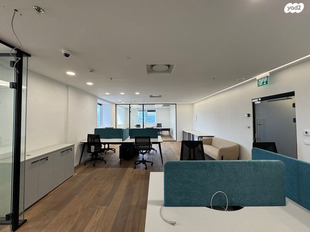 משרדים, דרך זאב ז'בוטינסקי, בורסה, רמת גן