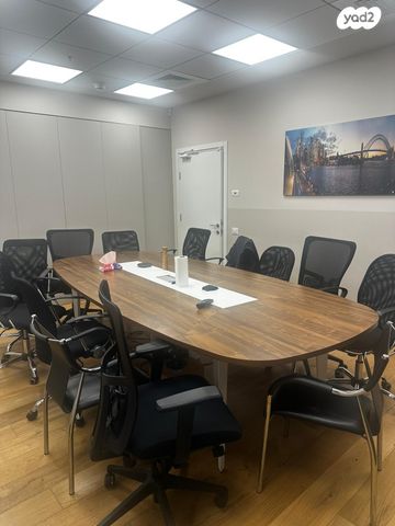 משרדים, דרך מנחם בגין, מונטיפיורי, הרכבת, תל אביב יפו