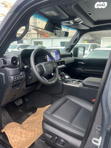 טויוטה לנד קרוזר