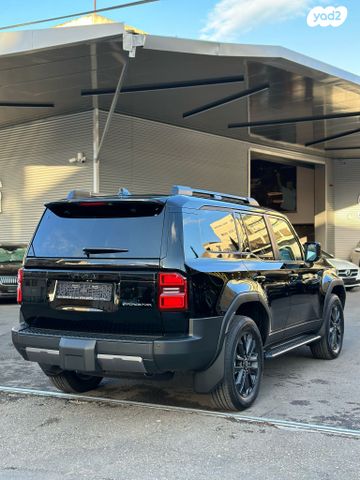 טויוטה לנד קרוזר