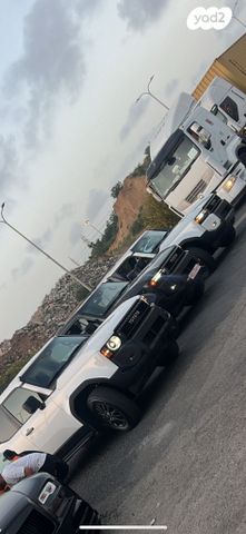 טויוטה לנד קרוזר