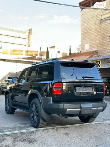 טויוטה לנד קרוזר