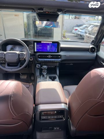 טויוטה לנד קרוזר