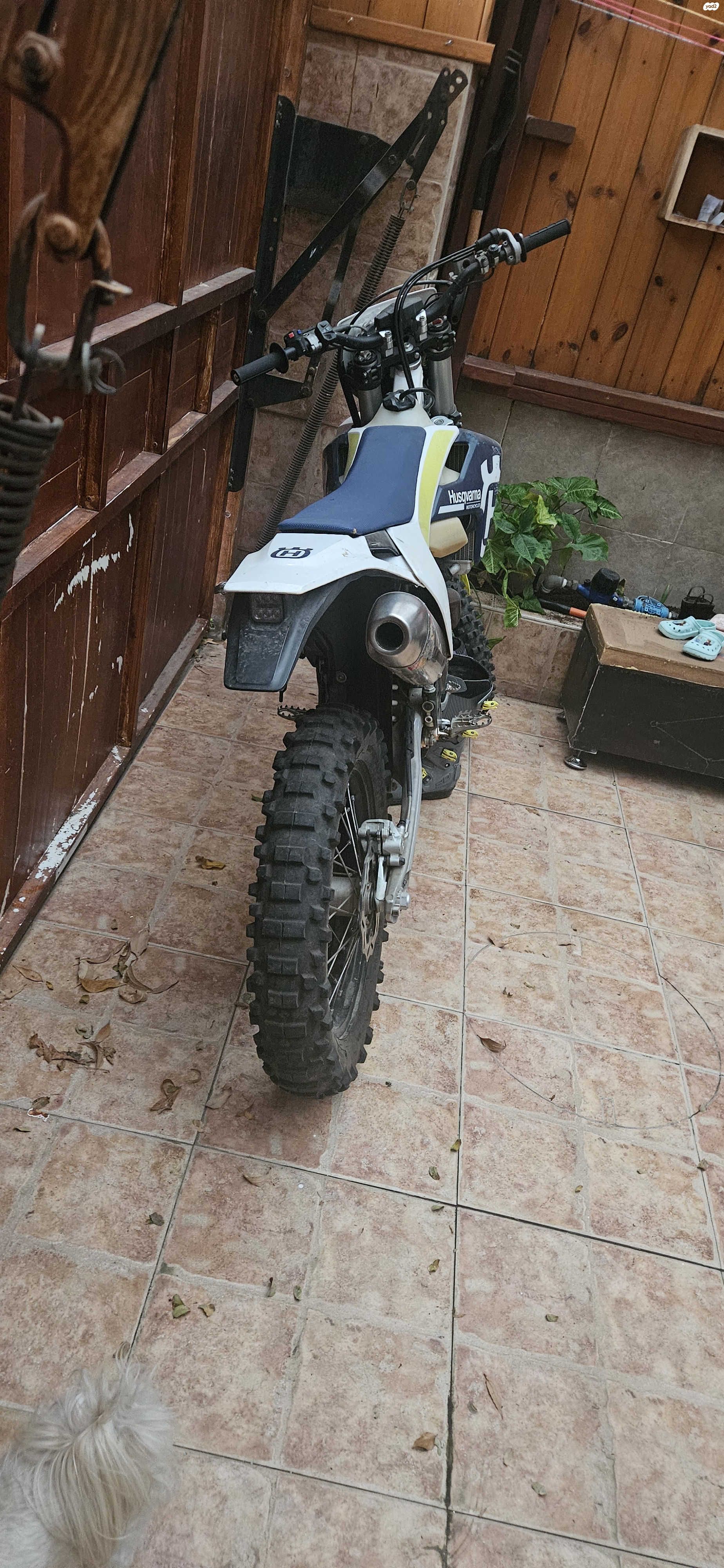 מודעת רכב הוסקוורנה אחר