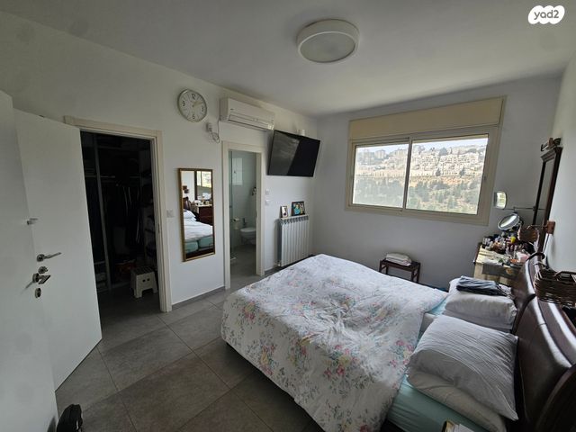 בית פרטי/ קוטג', הרב בנימין צביאלי 15, פסגת זאב, ירושלים