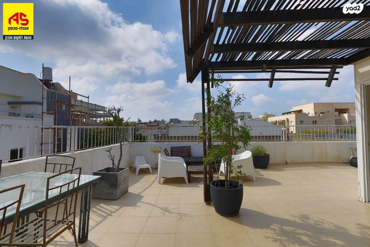 בית פרטי/ קוטג', סוקולוב, מרכז דרום, רעננה