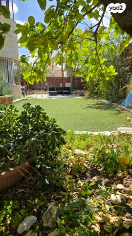 בית פרטי/ קוטג', האשל, צמח השדה, מעלה אדומים