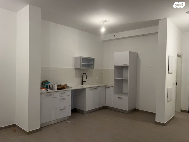 דירת גן, קרית אונו