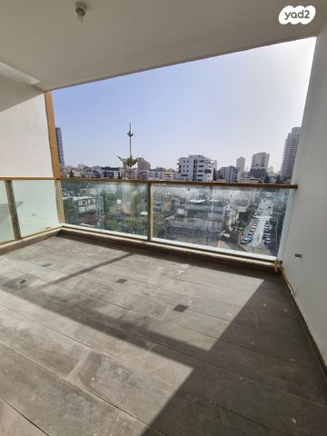 דירה, אסף, חרוזים, רמת גן