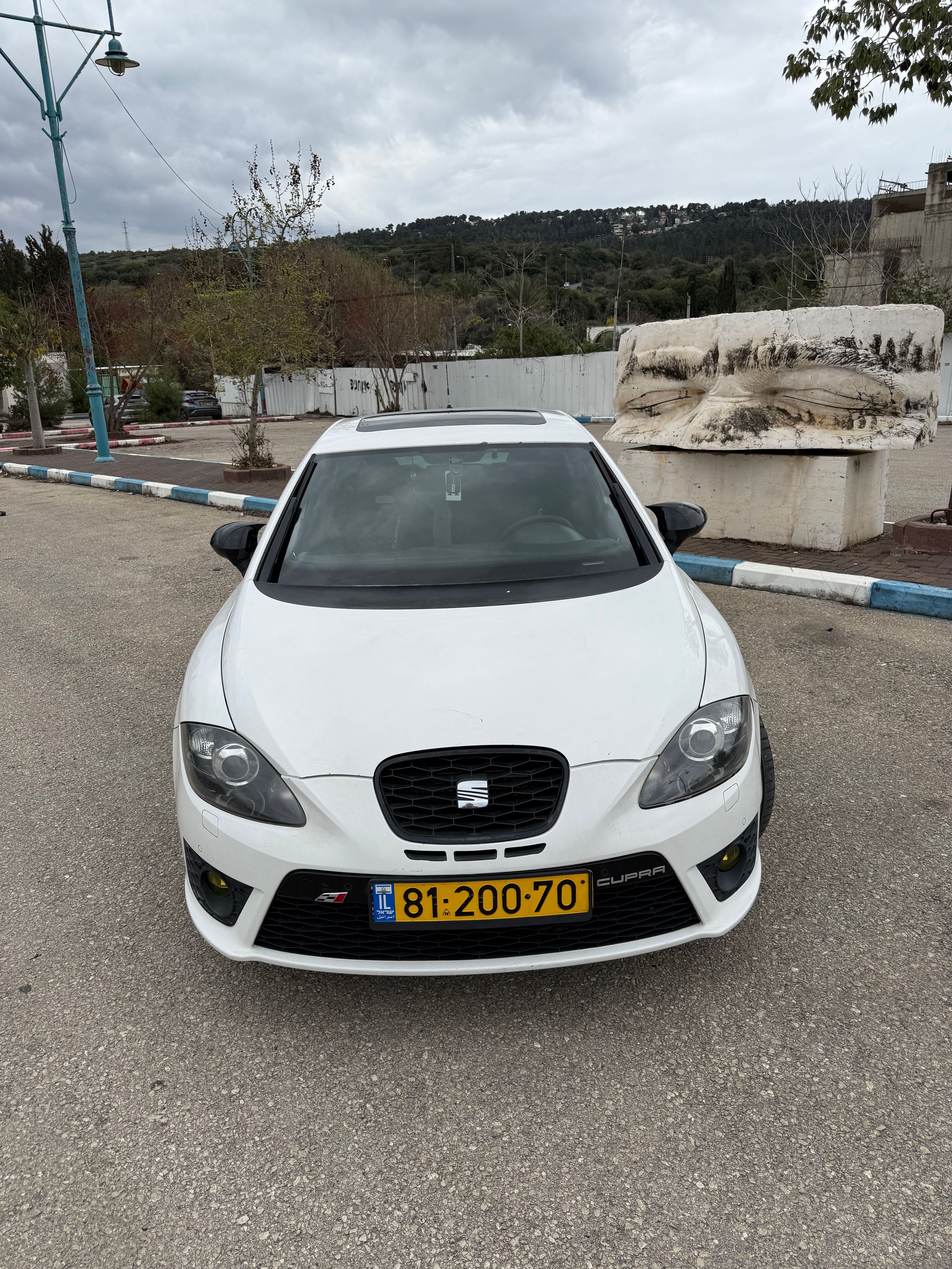 מודעת רכב סיאט לאון