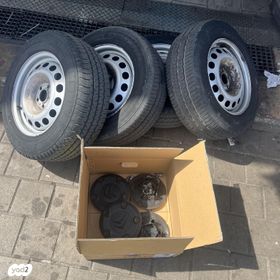 feedItemObj.data.row_1