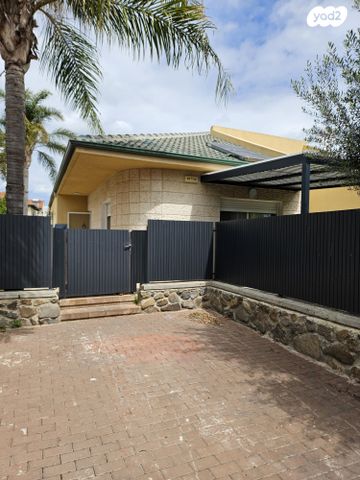 דו משפחתי, מגדל 84, בתרא, קצרין