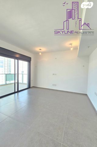 דירה, אמנון ליפקין שחק, נוף הטיילת, נתניה