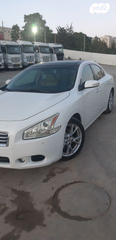 ניסאן מקסימה