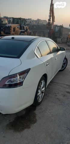 ניסאן מקסימה