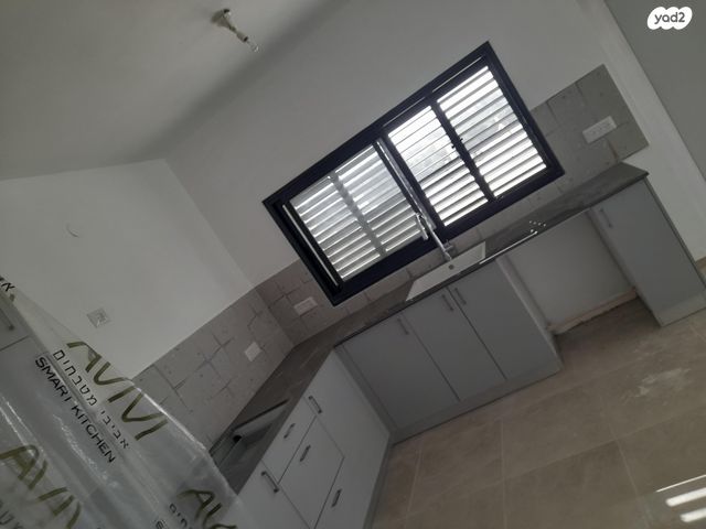 דירה, ליונל ווטסון 13, רמת בגין, חיפה