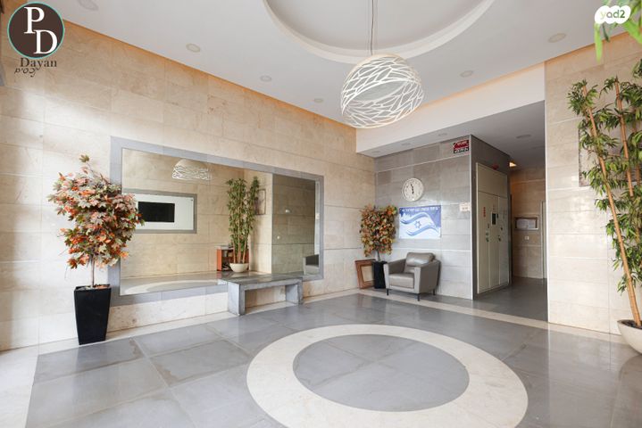 דירת גן, כפר יונה