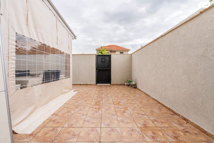 דירת גן, שדרות דוד המלך, גני רבין, אור עקיבא