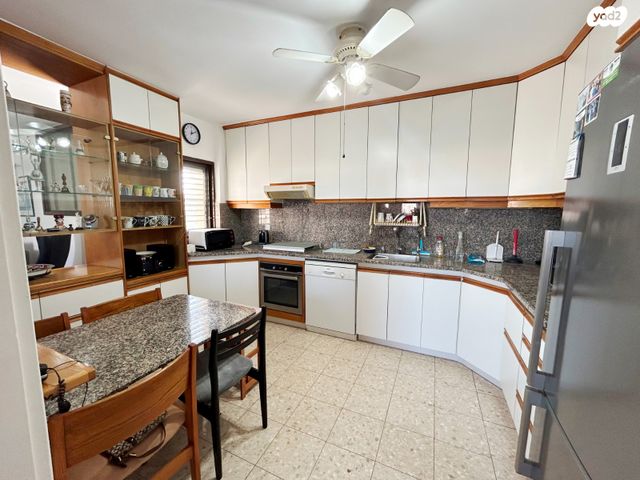 גג/ פנטהאוז, ברנשטיין, נווה הדרים, ראשון לציון