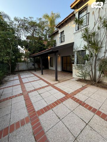 דו משפחתי, לח"י, הרצליה פיתוח, הרצליה