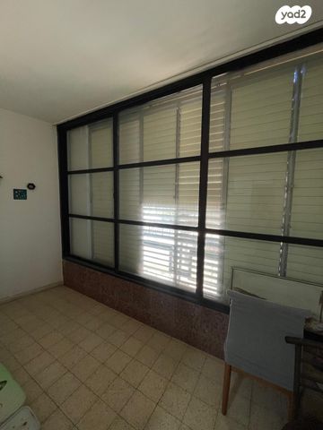 דירה, ארלוזורוב, שכונת חשמונאים, מרכז העיר א, רמת גן