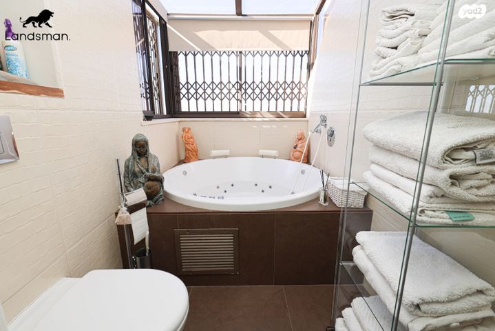 גג/ פנטהאוז, הרשב"א, נאות שקמה, ראשון לציון