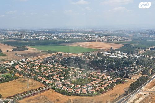 שכונה 11