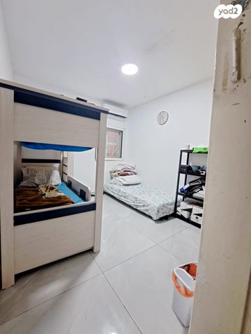 דירת גן, נתיבות