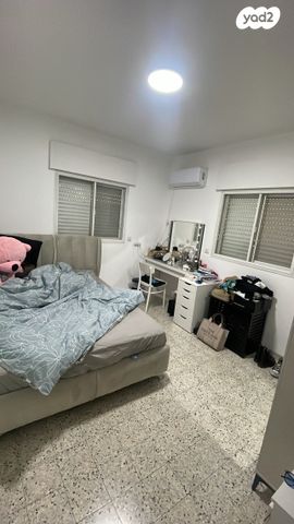 דירה, שיכון עובדים, טבריה