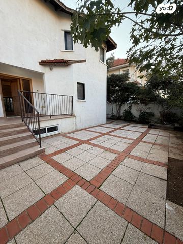 דו משפחתי, לח"י, הרצליה פיתוח, הרצליה