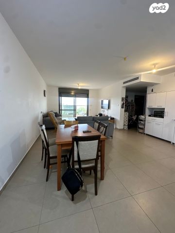 דירה, הנביאים, מודיעין מכבים רעות