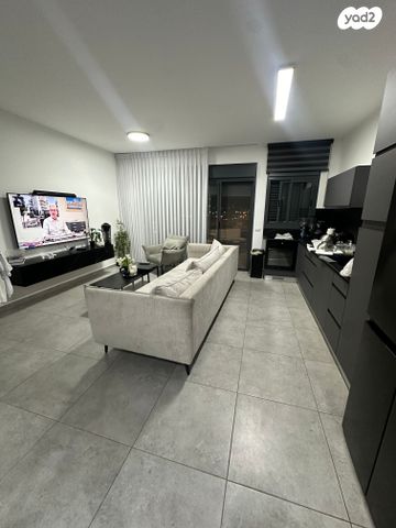 דירה, (עסיס (ענבים, עיר היין, אשקלון