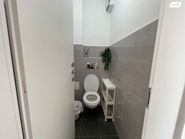 גג/ פנטהאוז, חגואל, נווה שמיר רמת בית שמש ה-1, בית שמש