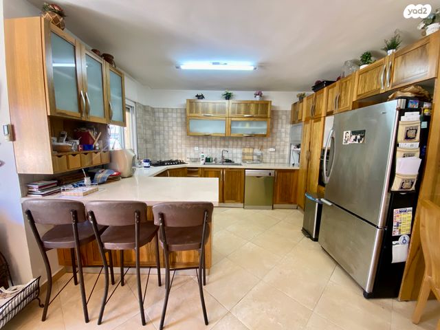 דירת גן, אליהו מרידור, פסגת זאב, ירושלים