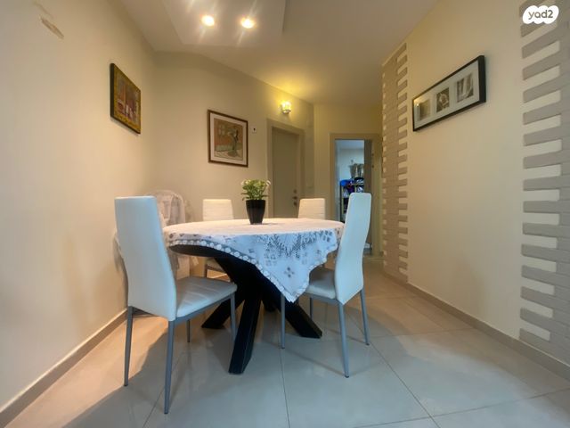 דירה, הרב זוארץ פריג'ה 14, נאות גנים, נתניה