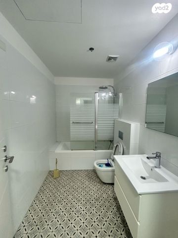 דירה, דרך מנחם בגין 158, תל אביב יפו