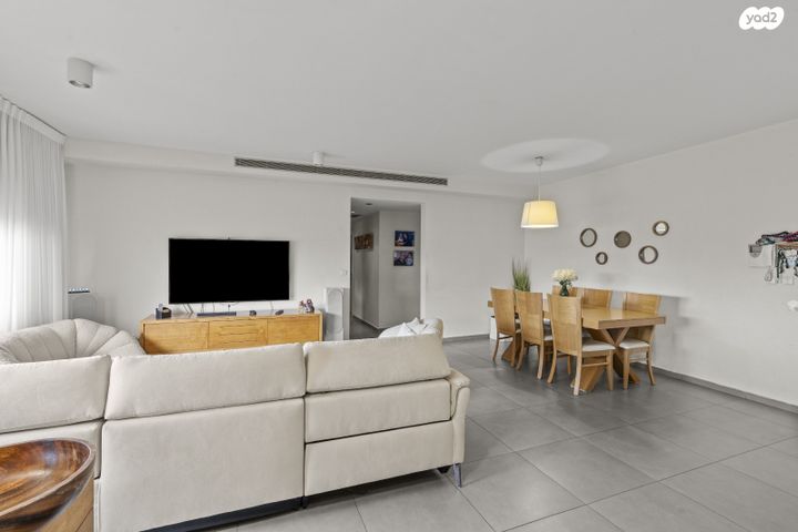 דירה, נעמי שמר, קרית אילון, חולון