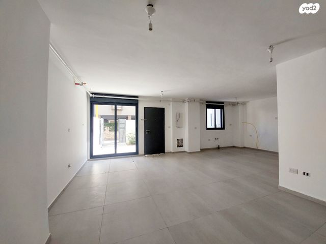 דירת גן, זלמן ארן, נאות רחל, חולון