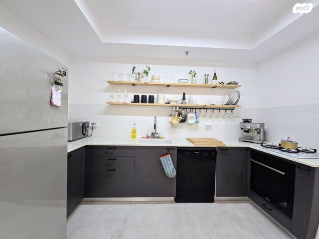 דירה, גאולה, קרית שרת, רעננה