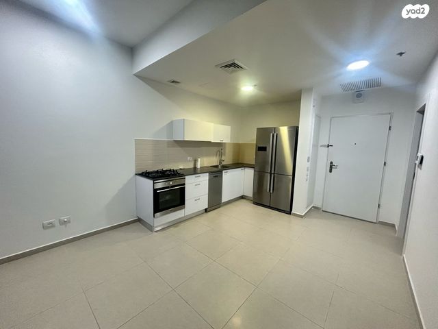 דירה, דרך מנחם בגין 158, תל אביב יפו