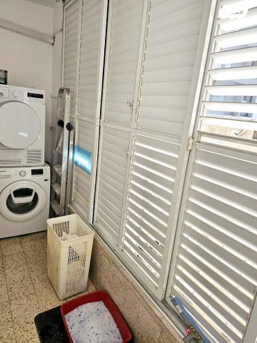 דירה, שדרות בר אילן, דרום מערב ותיק, בת ים