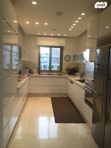 דופלקס, רעננה