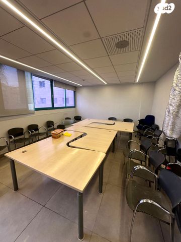 משרדים, החילזון, בורסה, רמת גן