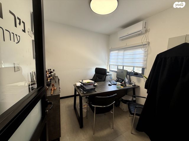 משרדים, חרושת, אזור תעשיה קרית ביאליק, אזור תעשיה צור שלום, קרית ביאליק