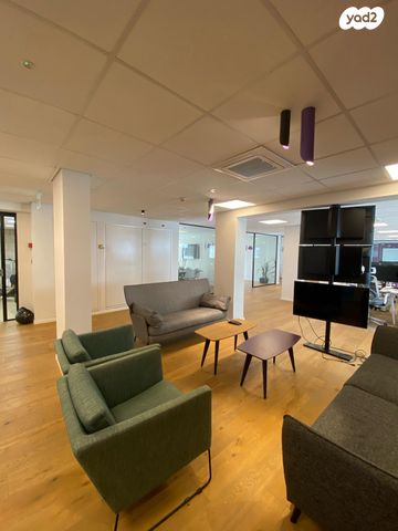 משרדים, ליאונרדו דה וינצ'י, גני שרונה, קרית הממשלה, תל אביב יפו