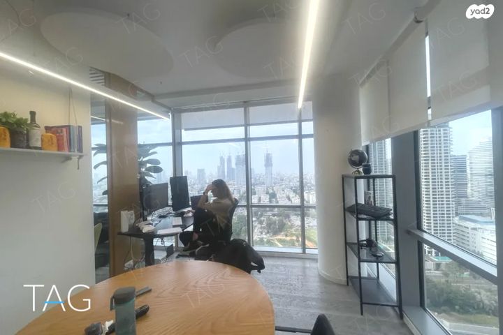 משרדים, דרך מנחם בגין 7, בורסה, רמת גן