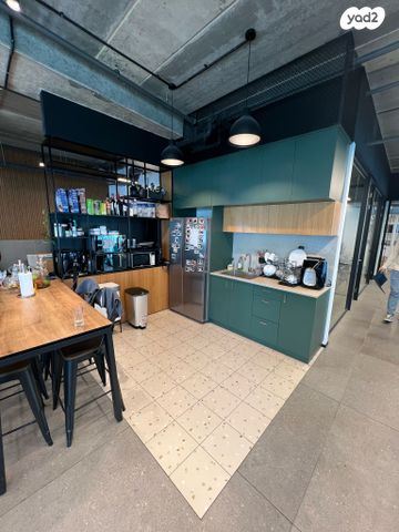 משרדים, יצחק שדה, מונטיפיורי, הרכבת, תל אביב יפו