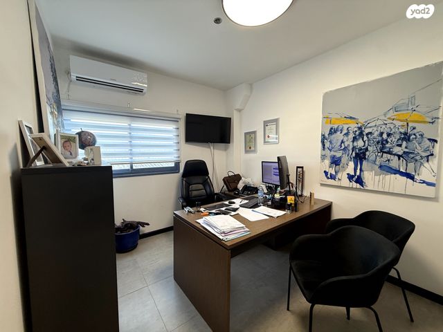 משרדים, חרושת, אזור תעשיה קרית ביאליק, אזור תעשיה צור שלום, קרית ביאליק