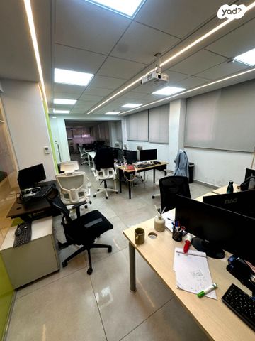 משרדים, החילזון, בורסה, רמת גן